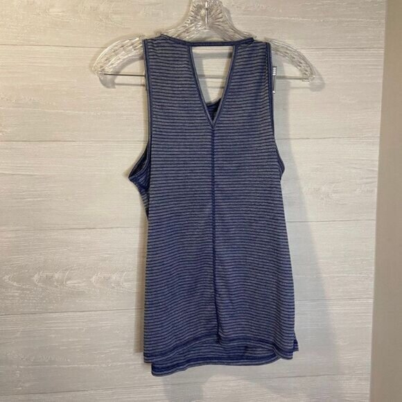 Ideology Women's Striped Keyhole Classic Fit Yoga Tank Top - Picture 6 of 7